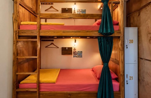Klojen Hostel | Casa de Vie Burangrang