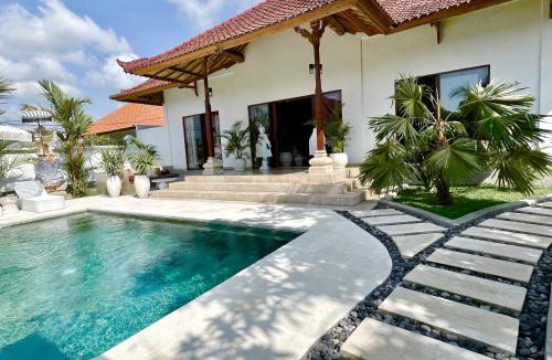 Medahan Villa | Casa Sal Bali - Seaside villa at Keramas Beach