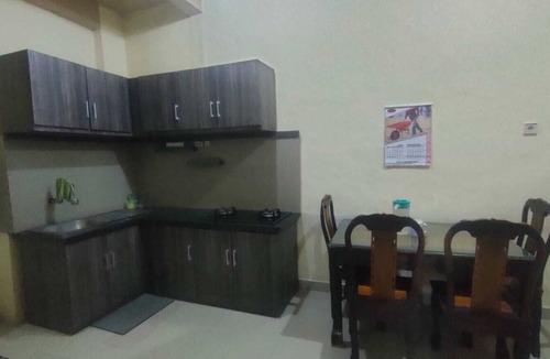 Mataram House | Charming 3-bedroom house in delightful Nusa Tenggara Bar. with AC