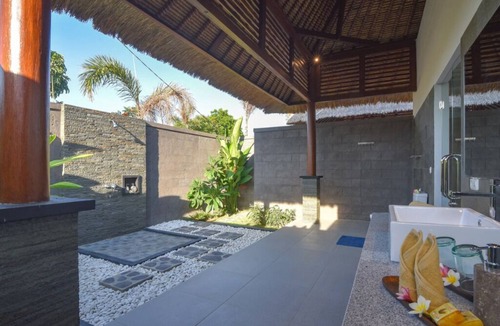 Kalisada Villa | Charming villa 1 Bedroom private pool Vilas near beach