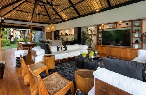 Drupadi Villa | Cheerful 3BR Villa W/Pool & Garden, Bali Villa 2213