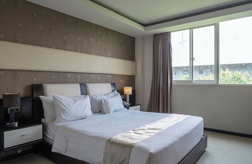 Denpasar Barat Hotel | Chic City Hotel - Bali (5KM from FAMOUS BALI BEACH)