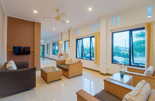 Baranangsiang Hotel | Citrus House Hotel
