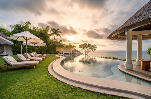 Pecatu Villa | Cliffside Sea Views Sunset Pool For Groups