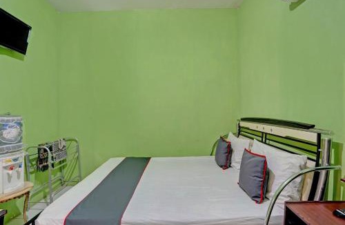 Bawean Island Hotel | Collection O 92897 Hotel Intan Near Kantor Syahbandar Bawean