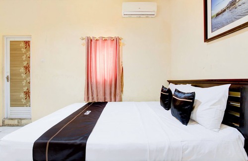 Pekalongan Hotel | Collection O Stasiun Pekalongan Near Stasiun Kereta Api Formerly Hotel Indah