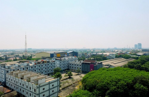 Cikarang Hotel | Comfortable and Clean Studio at The Oasis Apartment