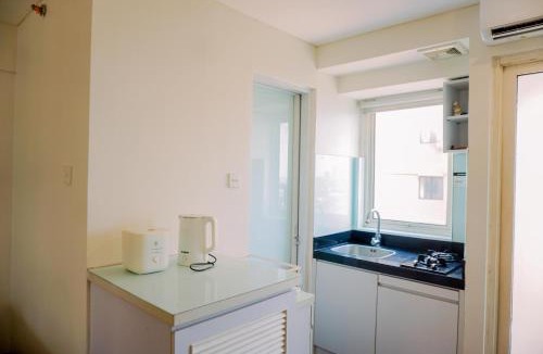 Kebagusan Apartment | Comfy and Modern Studio at Kebagusan City Apartment By Travelio