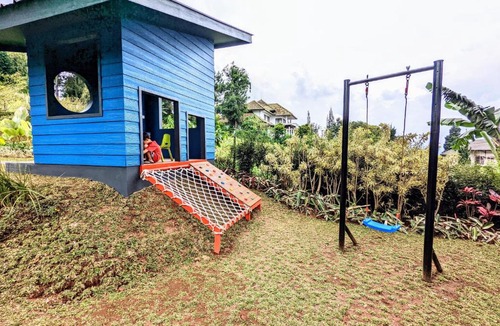 Parongpong Villa | Cottonwood Exclusive Villa @Lembang Asri - Jacuzzi Playground Netflix Billyard