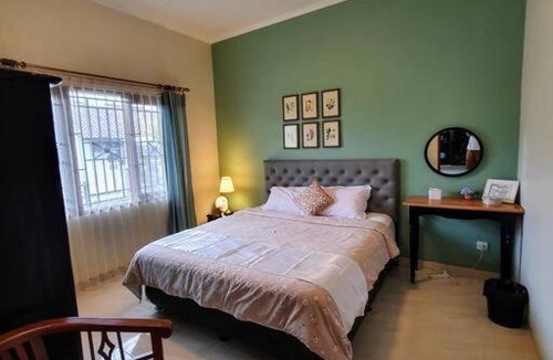 Lembang Villa | Cottonwood Villa Grandma's 3BR 10pax BBQ Netflix Nintendo