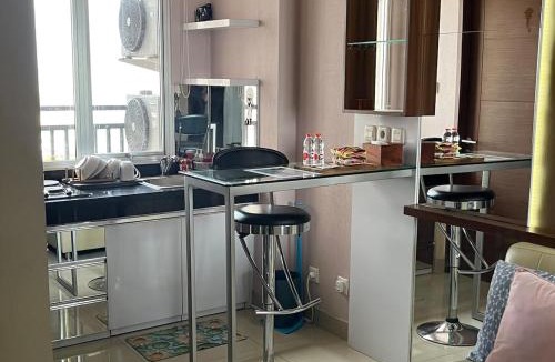 Bandung Kulon Apartment | Cozy 2BR Sudirman Suites Apartment