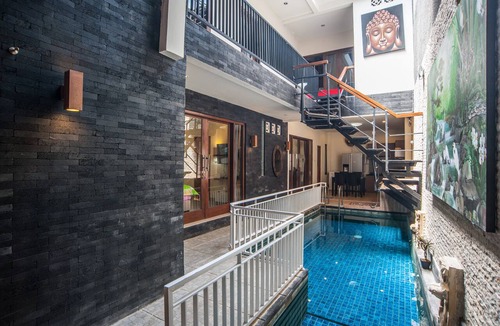 By Pass Ngurah Rai Villa | Cozy 3 Bedroom Villa w/Pool in Jimbaran