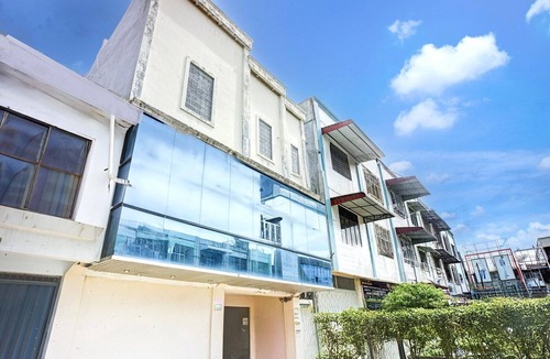 Banda Aceh House | Cozy Double Escape W/Free WiFi and Parking