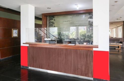 Cikarang House | Cozy Double Escape W/Free WiFi and Parking