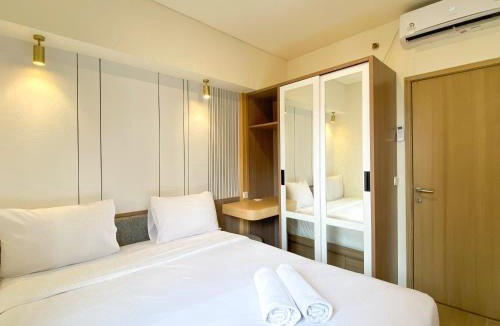 Cikarang Apartment | Cozy Living and Comfort 3BR Meikarta Apartment By Travelio