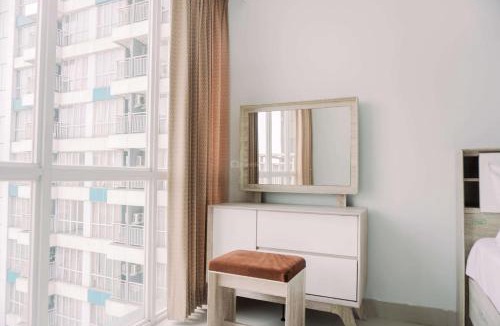 Cawang Apartment | Cozy Living Studio Room Apartment at H Residence By Travelio