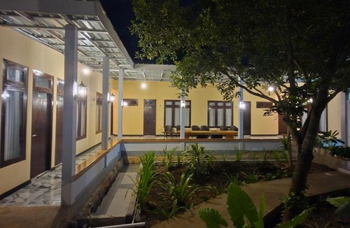 Labuan Bajo House | d'Alvin Homestay