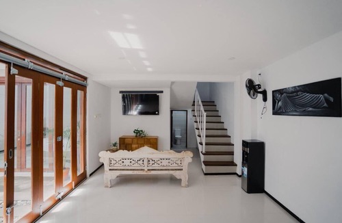 Bukit House | D'White Beach Villa By Island Villa Management