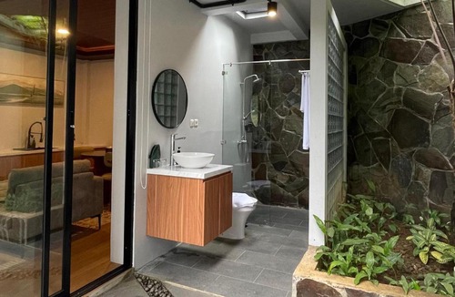 Ciloto Hotel | Damar Langit Resort