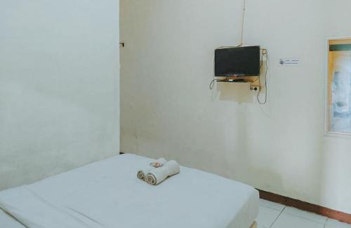 Sidoarjo Hotel | De Luck Homestay near Alun Alun Sidoarjo