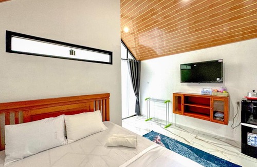 Hargomulyo Hotel | Diyanis Glamping Sekipan Tawangmangu Mitra RedDoorz