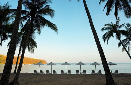 Pemenang Villa | Duplex Villa with Private Pool and Beach Access 14