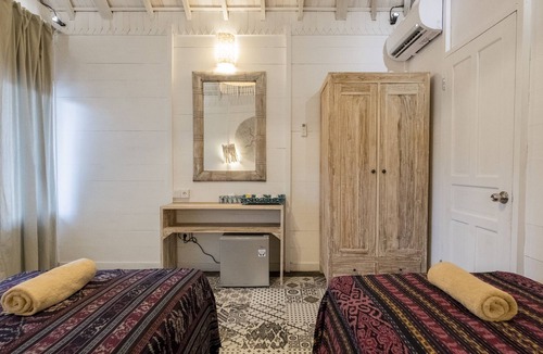 Legian City-Centre House | Easy Surf Camp Brand New Bungalow Twin Room Kuta Beach