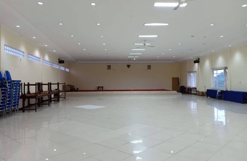 Sidomulyo House | Economy A, with Family Room at Mutiara Batu