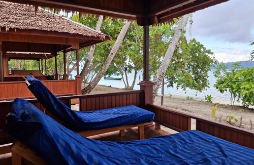 Mansuar Island House | Eddo Homestay