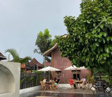 Tetebatu Hotel | EDRIAN BUNGALOWS