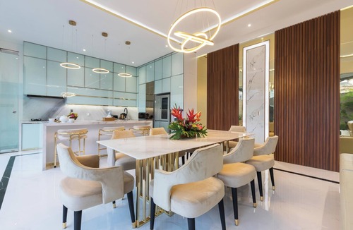 Dewi Sri Villa | Elegant, 4-Bedroom Villa in Legian