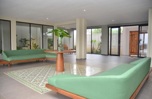 Bandung Villa | Emerald Hill Mountain 8 BR and 4 BR Honeymoon Suite Private Plunge Pool Karaoke Heated Pool