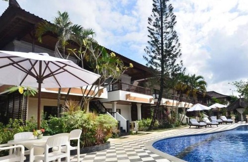 Laksmana Resort | Family room in Seminyak, walking distance to the Beach