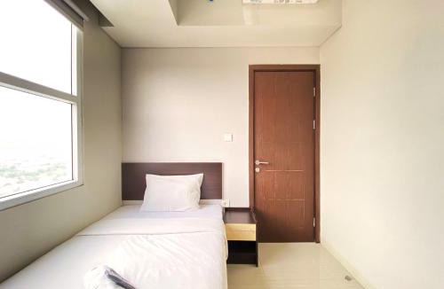 Hegarmanah Apartment | Fancy 2BR at Skyland City Jatinangor Apartment By Travelio
