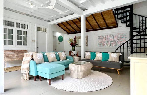 Legian Villa | Fascinating 2BR Villa, Seminyak - 4Min Drive To Eat Street! W/Private Swim Pool!