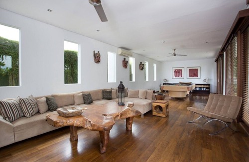 Jimbaran Bay Villa | Fascinating 6BR Villa Located In Jimbaran! - Comes W/8Hr Car + Driver Services!