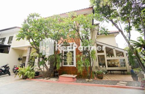 Jatinegara Hotel | Fazza Syariah Mitra RedDoorz