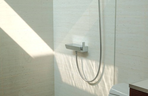 Kemang Hotel | Flat06 Tendean