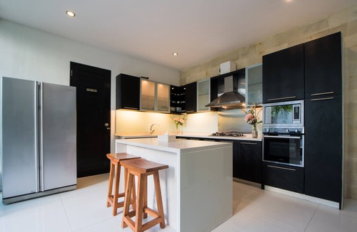 Central Seminyak Villa | Free Rooms! Seminyak Bali Modern Walk to Beach Shopping New and Clean