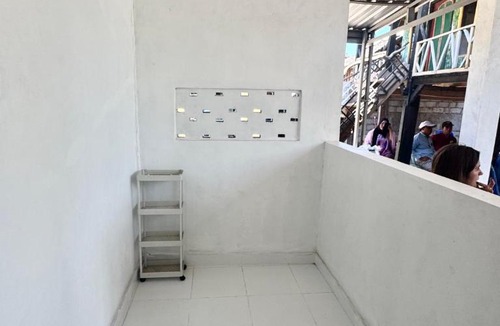 Labuhan Lombok Bed & Breakfast | Gina's Reading Homestay
