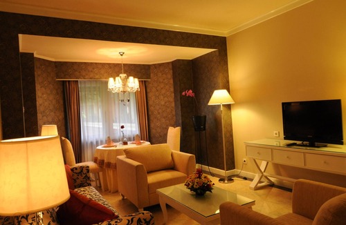Mataram Hotel | Grand Legi Mataram