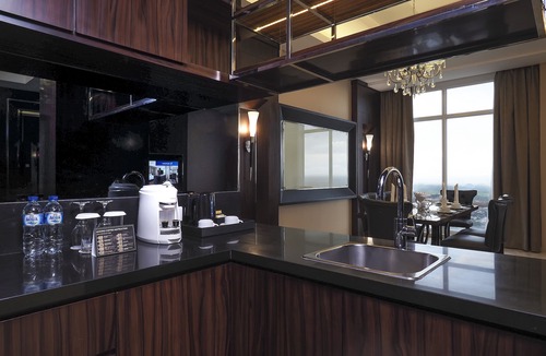 Grogol Hotel | Grand Mercure Solo Baru