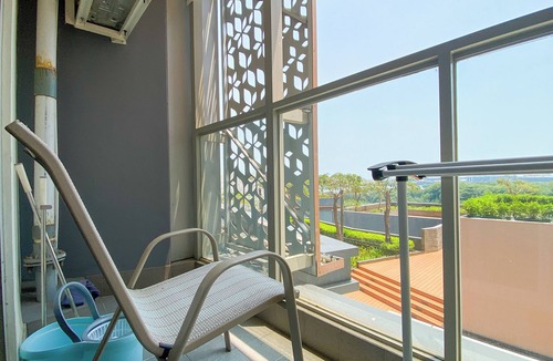Pantai Indah Kapuk Apartment | Great Location and Homey Studio Gold Coast Apartment near PIK
