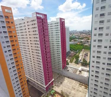 Rawasari Apartment | Green Pramuka City by Mueza Room