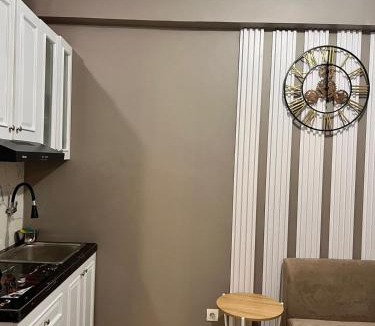 Rawasari Apartment | Green Pramuka City by Mueza Room