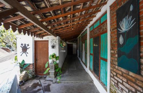 Malang House | Griya Gribig Guest House Mitra RedDoorz