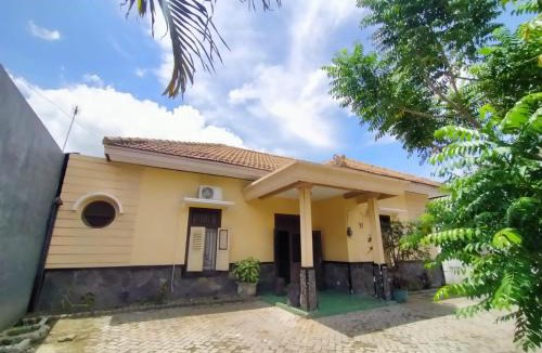 Bojonegoro House | Guest House Djatis Purwo Wasito Syariah