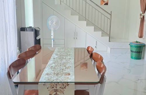 Yogyakarta House | Haneefa Homestay Syariah, Penginapan Keluarga di Pusat Kota Jogjakarta