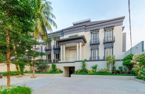 Grogol Utara Hotel | Home 899 Patal Senayan
