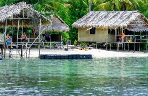 Yef Mo House | Homestay and Spearfishing Raja Ampat